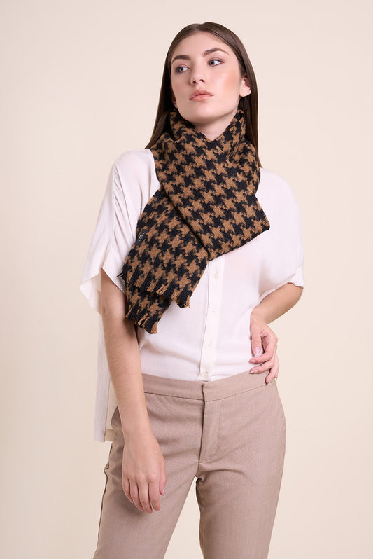 Chalina Remate 17 | Café / Negro
