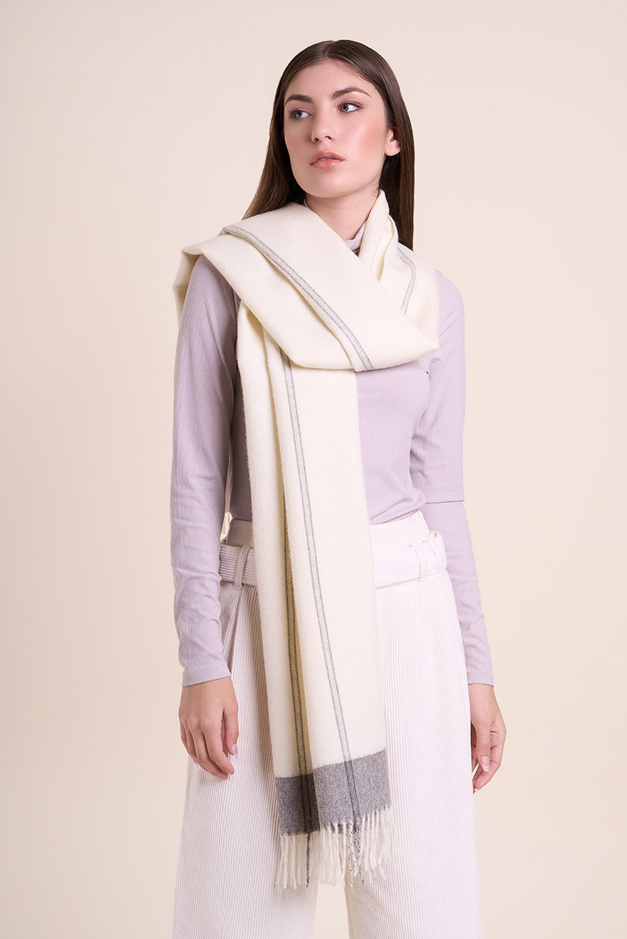 Lady Scarf Remate 10 | Gris / Ecru